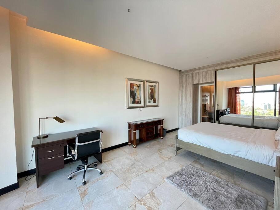 City View Apartment Nestled In The Heart Of Nbo Nairobi Buitenkant foto