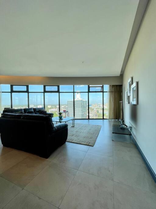 City View Apartment Nestled In The Heart Of Nbo Nairobi Buitenkant foto