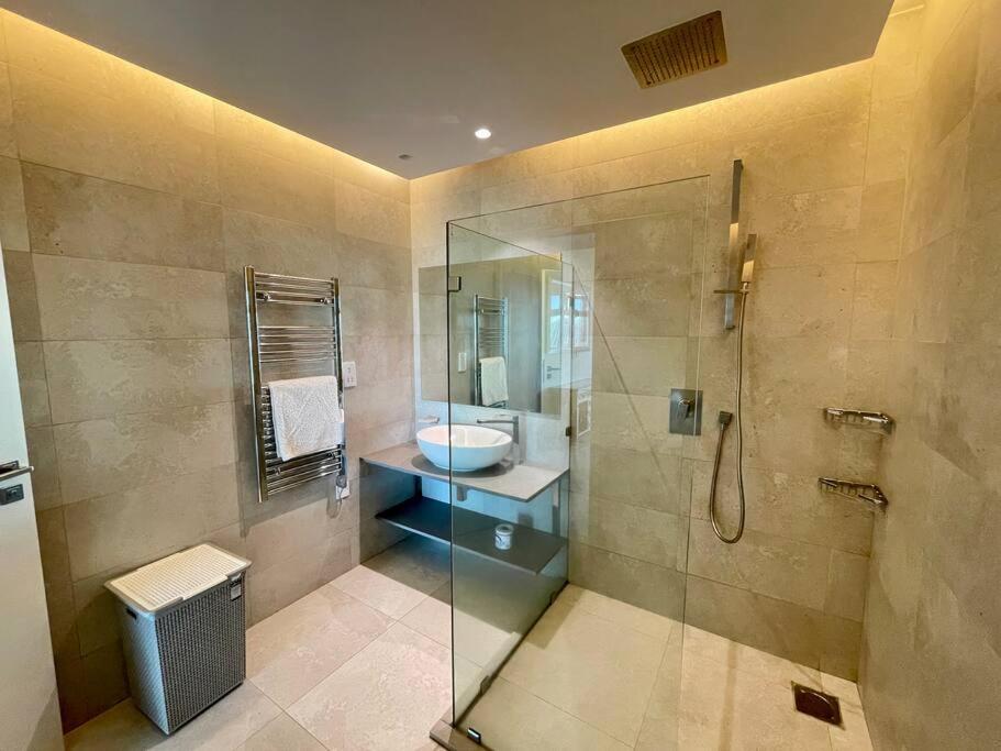 City View Apartment Nestled In The Heart Of Nbo Nairobi Buitenkant foto
