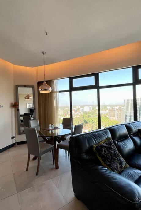 City View Apartment Nestled In The Heart Of Nbo Nairobi Buitenkant foto